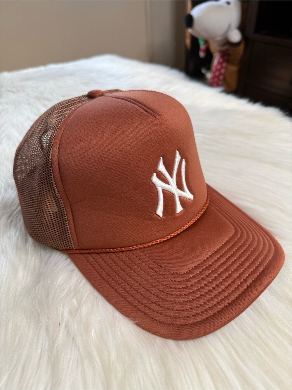 New York Yankees 47 Urban Outfitters Brown Retro Trucker Hat